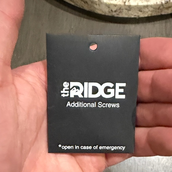 Ridge Silver and Black Card Holder Wallet W/ Money Clip - Picture 4 of 5